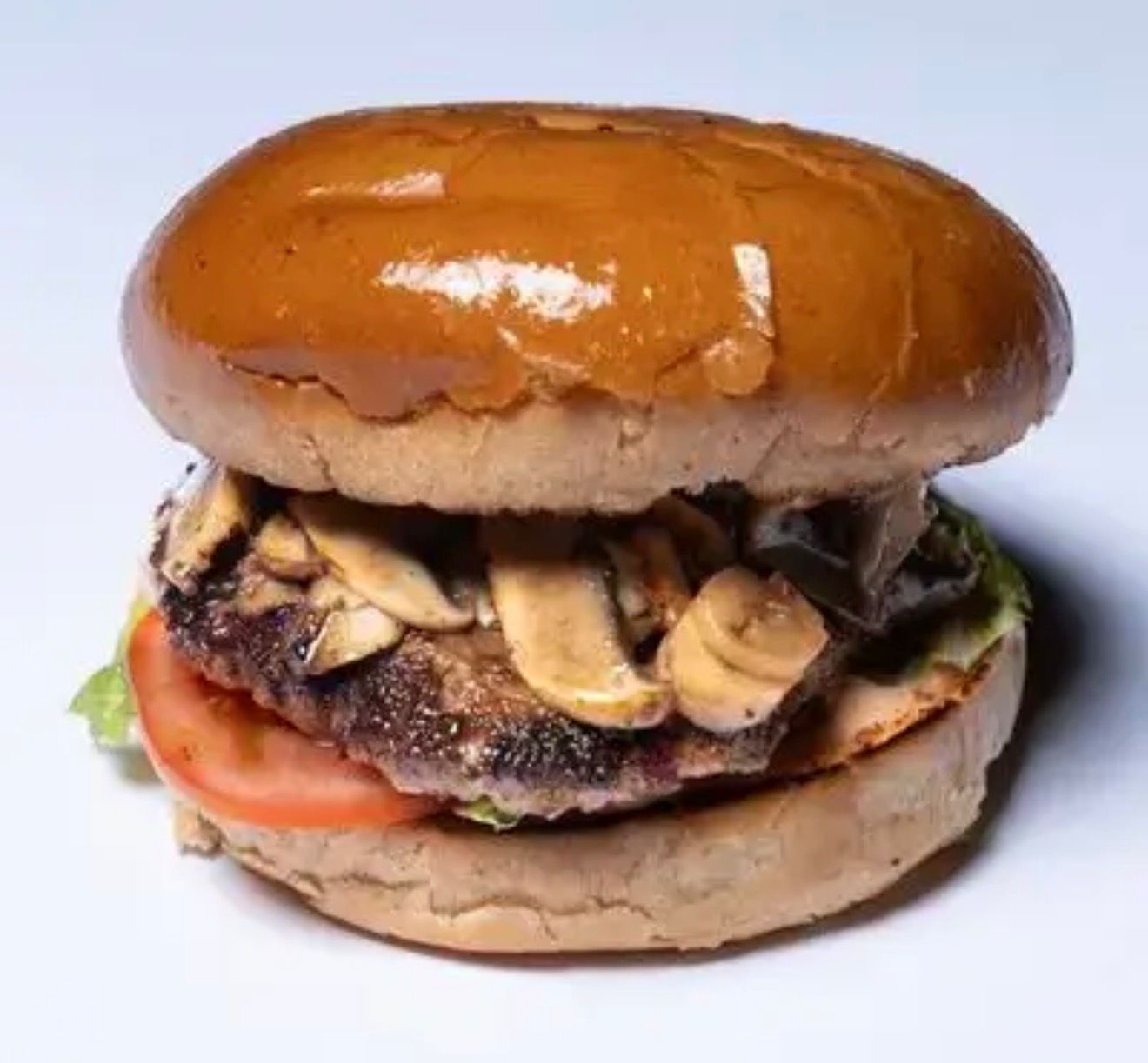 برجر لحم بقري مع الفطر